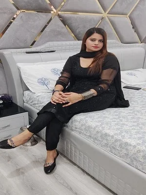 Call Girl in Isanpur